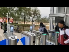 Cancello girevole dell'interno all'aperto